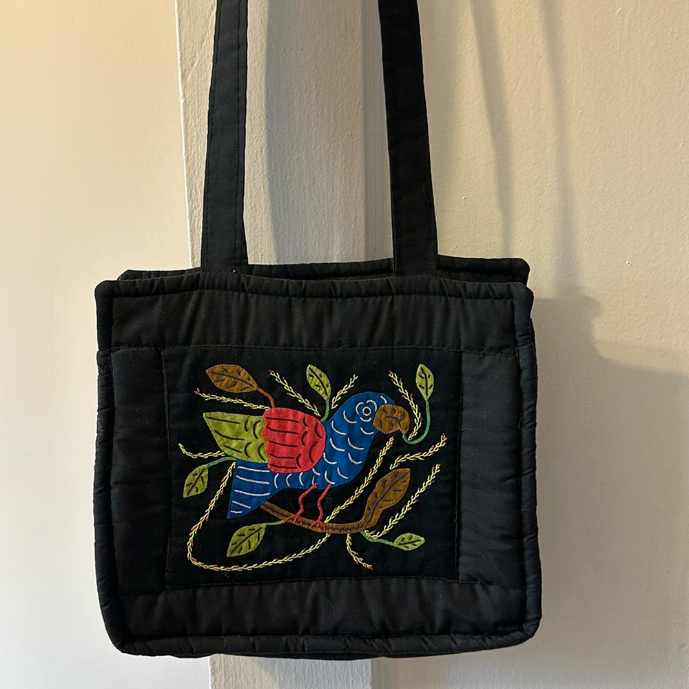 Beautiful handmade light weight purse from Panama.